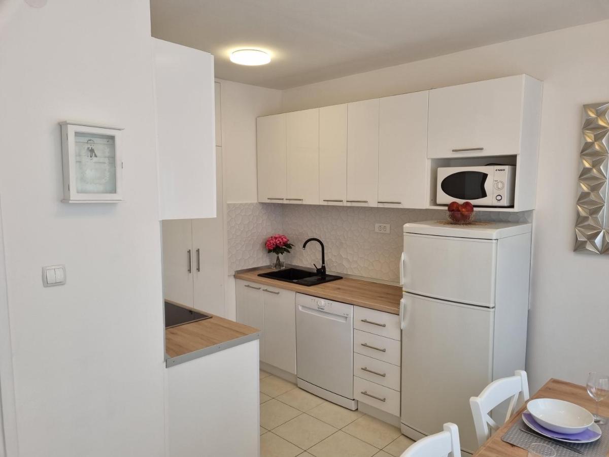 Babylu Apartman Zadar Bagian luar foto