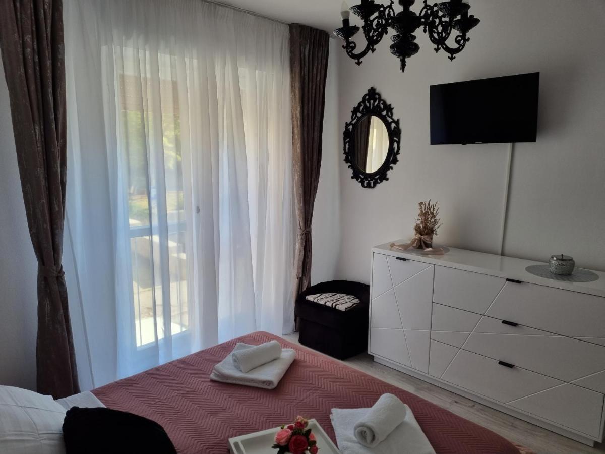 Babylu Apartman Zadar Bagian luar foto