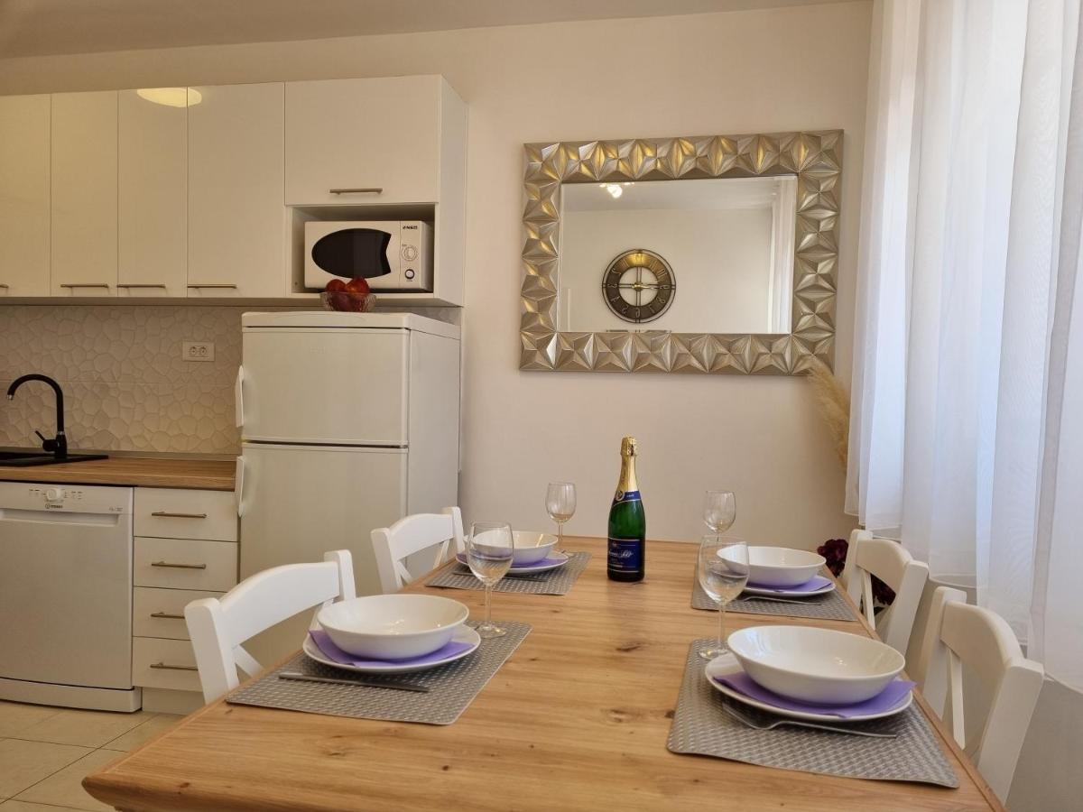 Babylu Apartman Zadar Bagian luar foto