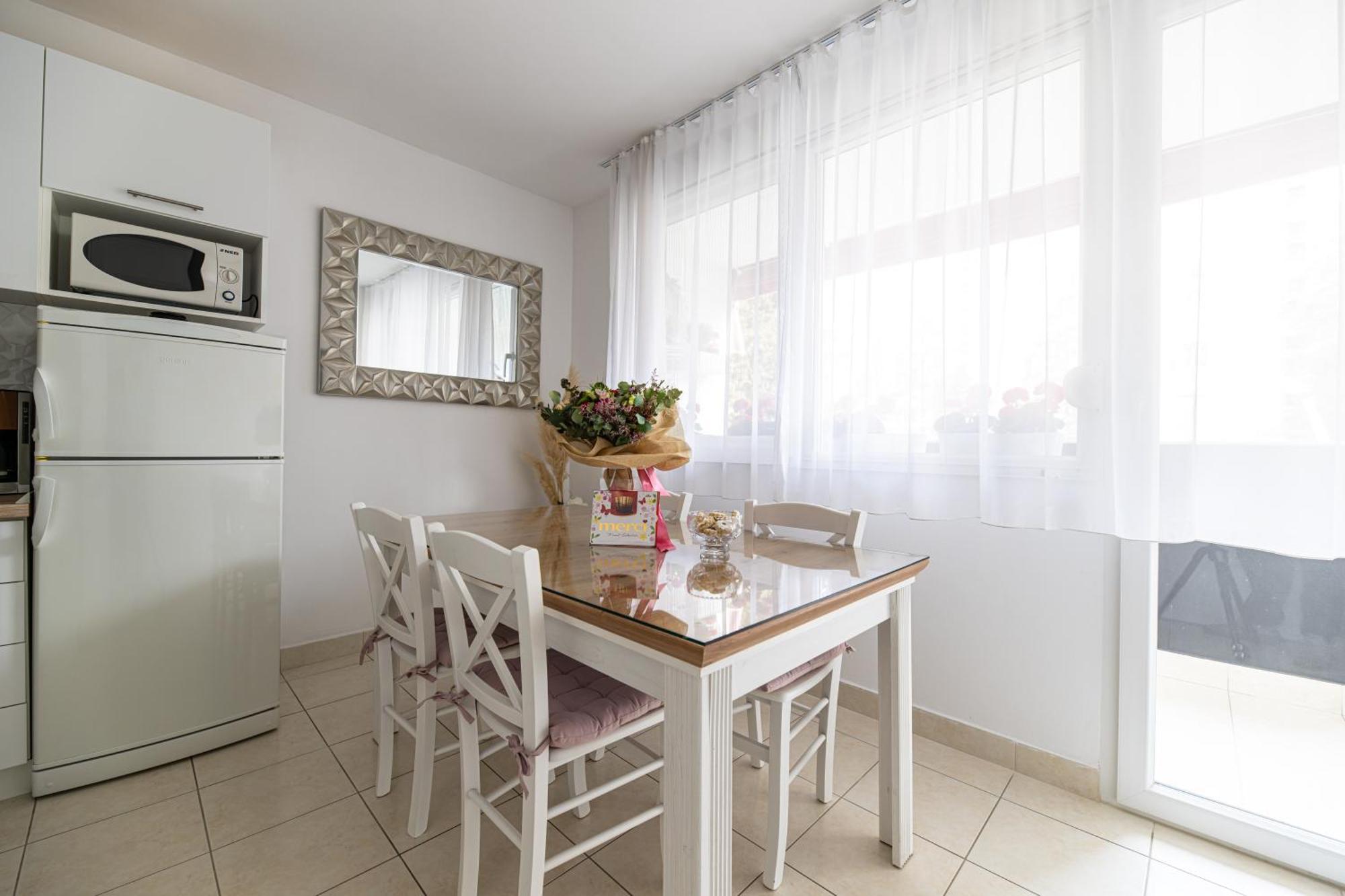 Babylu Apartman Zadar Bagian luar foto