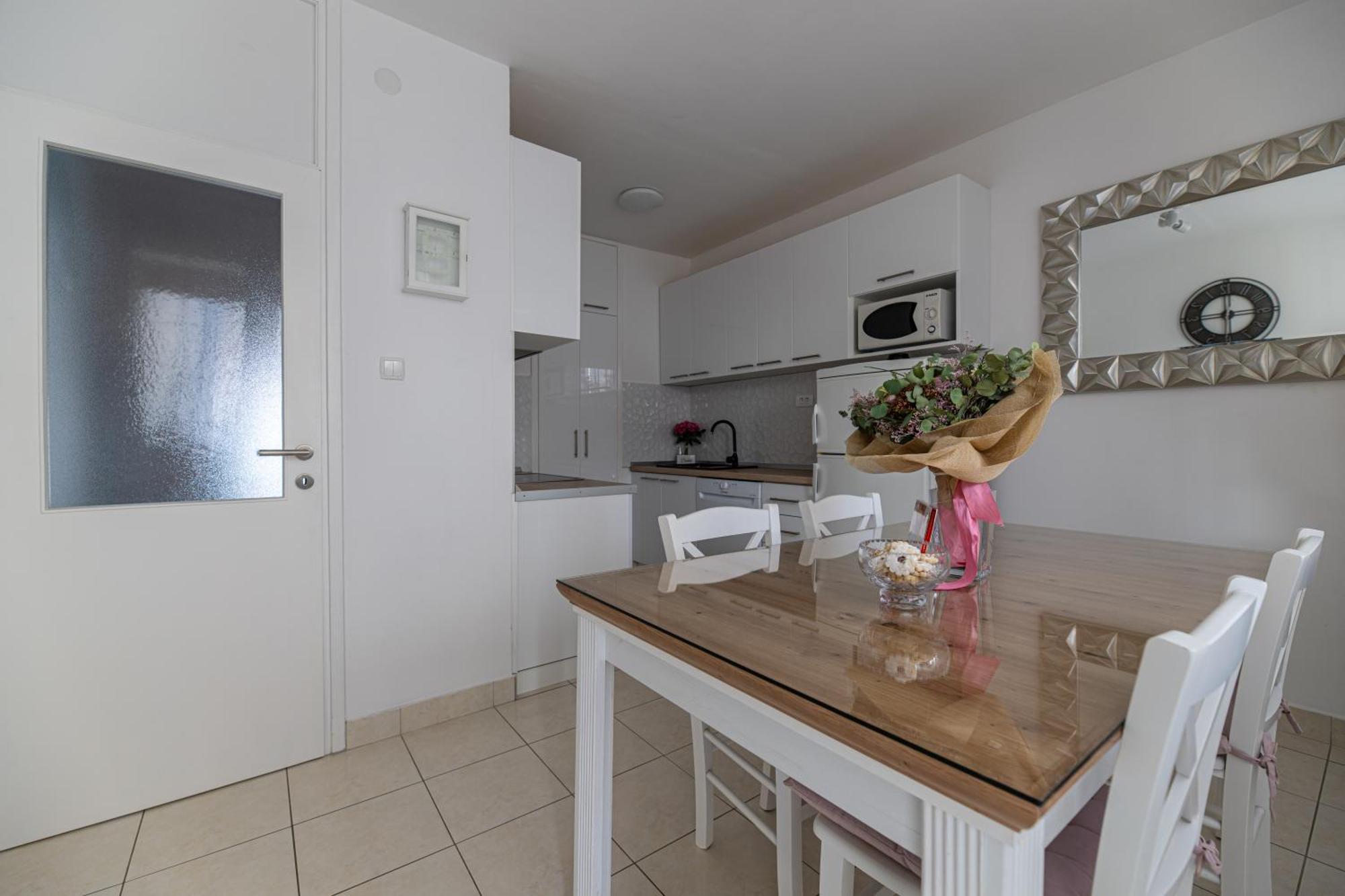 Babylu Apartman Zadar Bagian luar foto